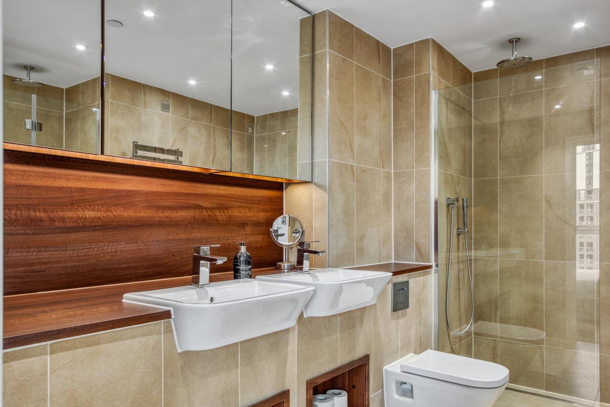 Stunning 360º View Luxurious Penthouse Lejlighed London Eksteriør billede