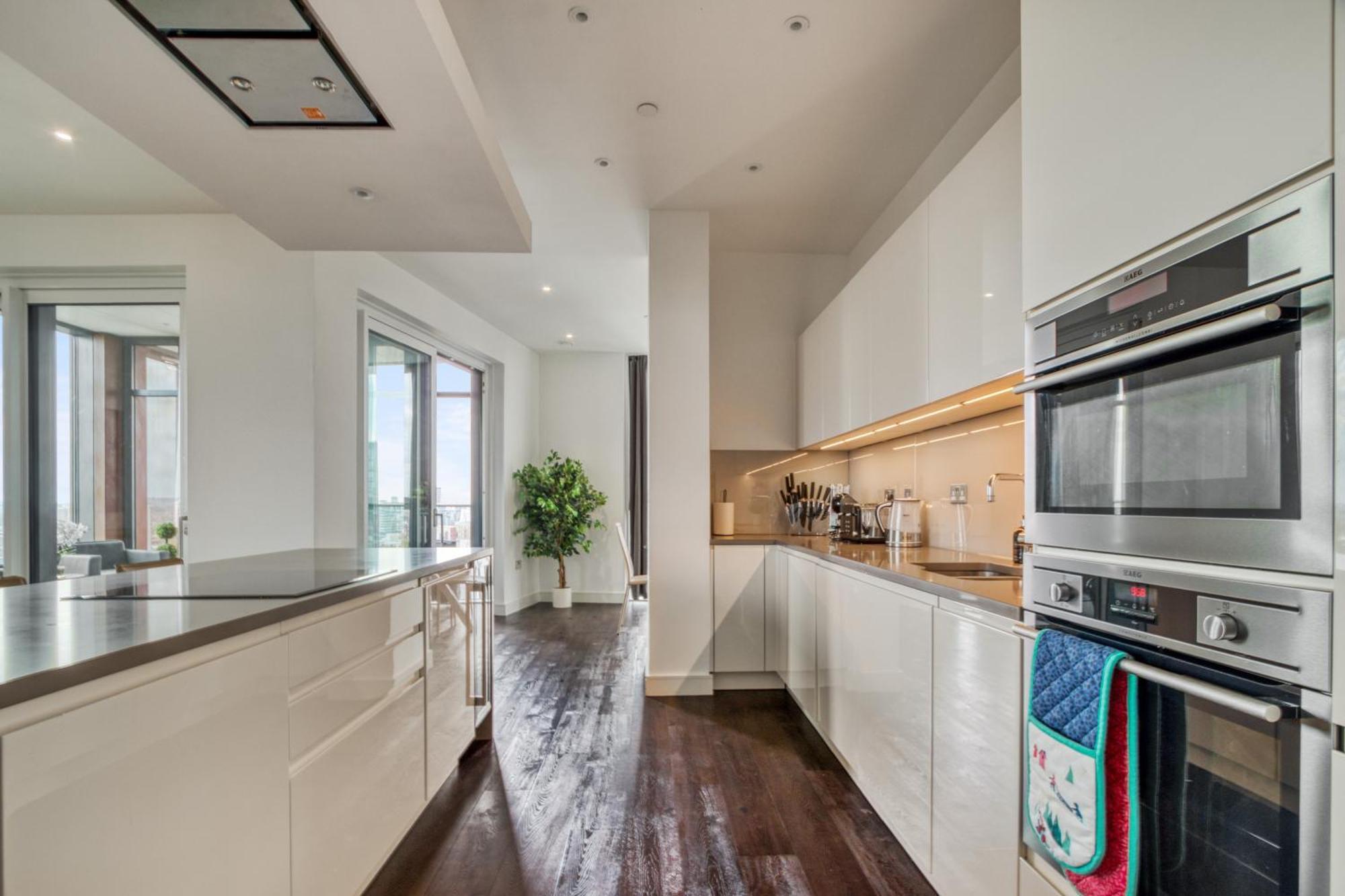 Stunning 360º View Luxurious Penthouse Lejlighed London Eksteriør billede