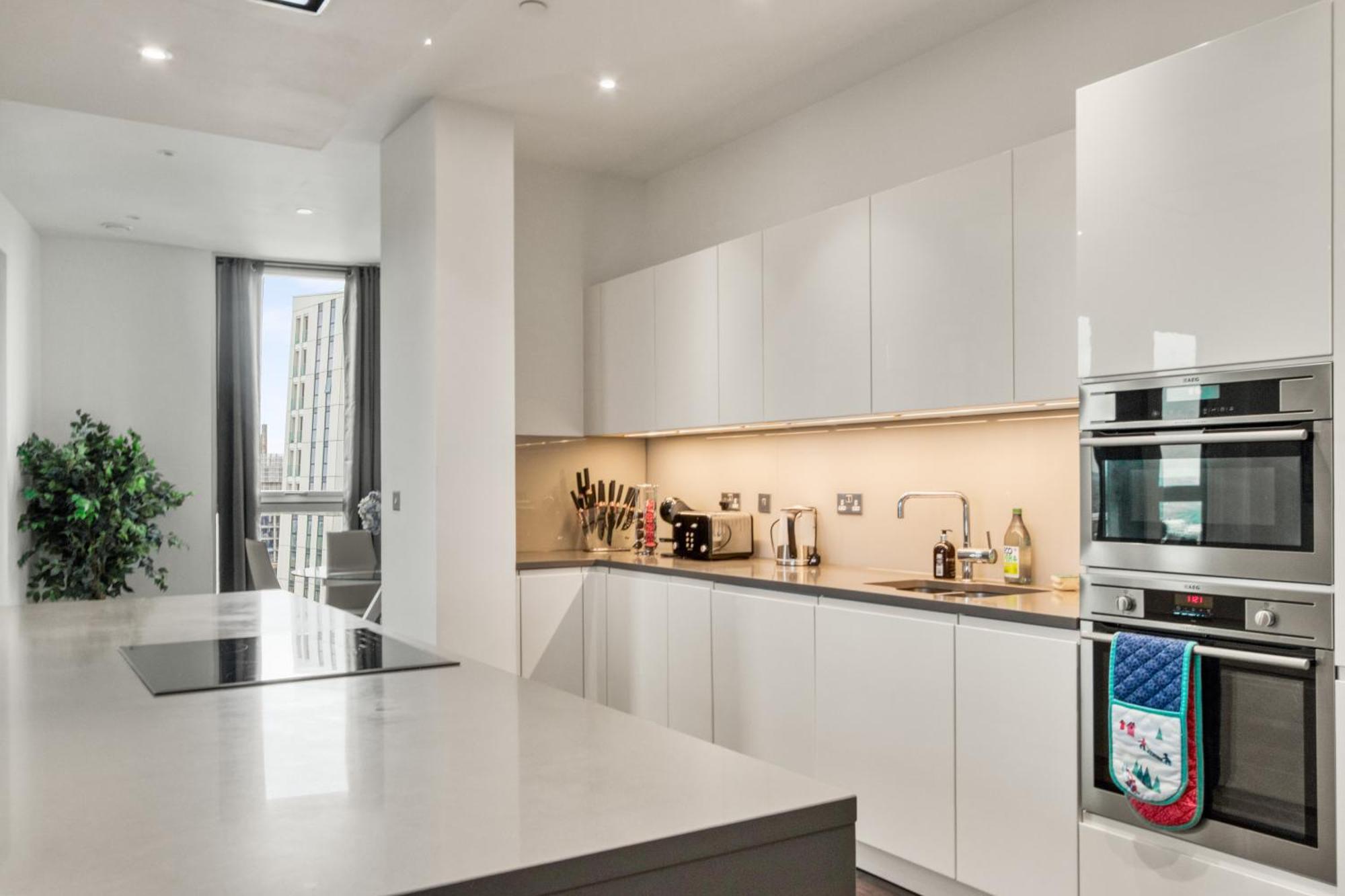 Stunning 360º View Luxurious Penthouse Lejlighed London Eksteriør billede